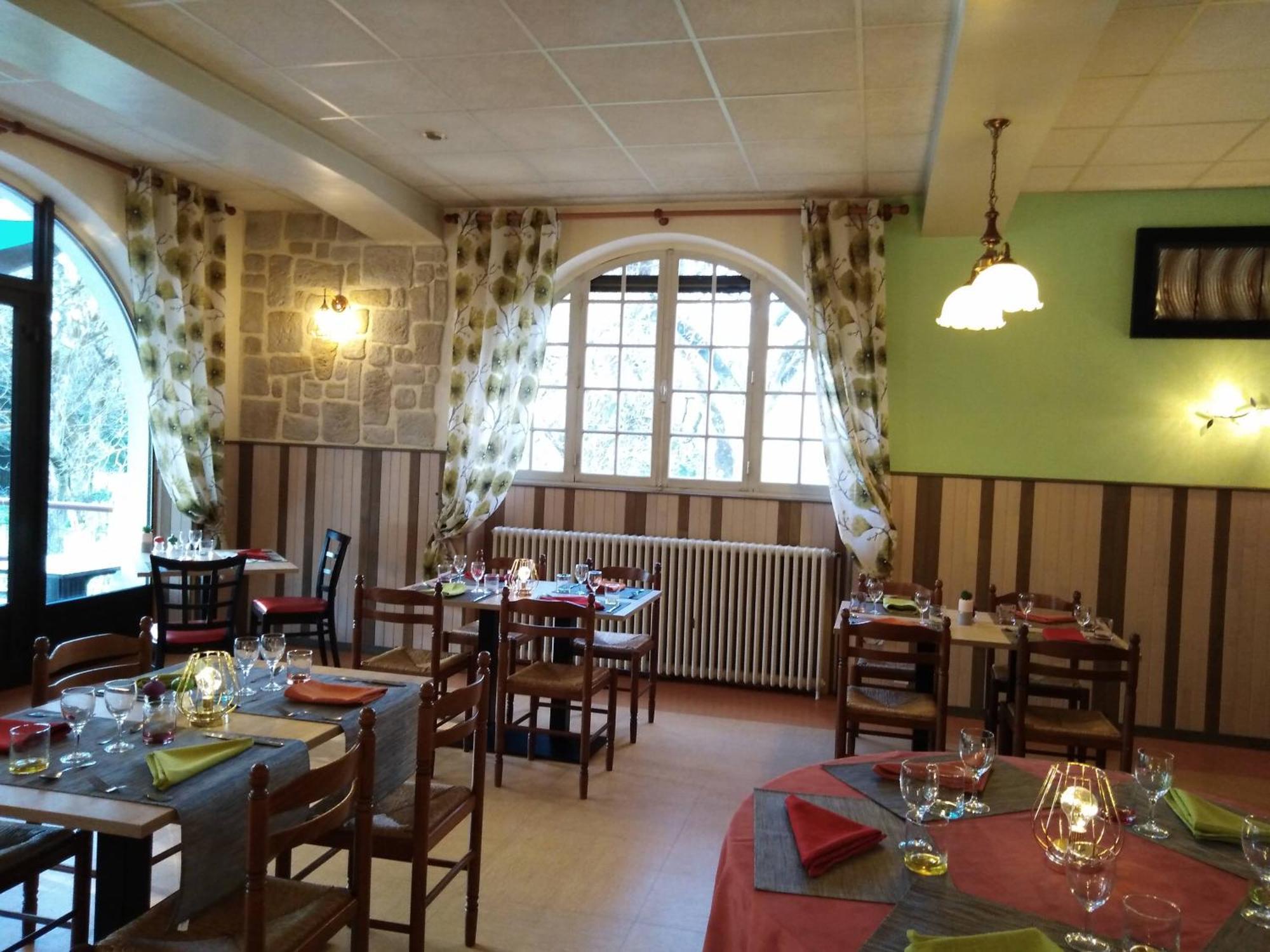 Hotel Du Pont Et Restaurant A Grolejac Luaran gambar