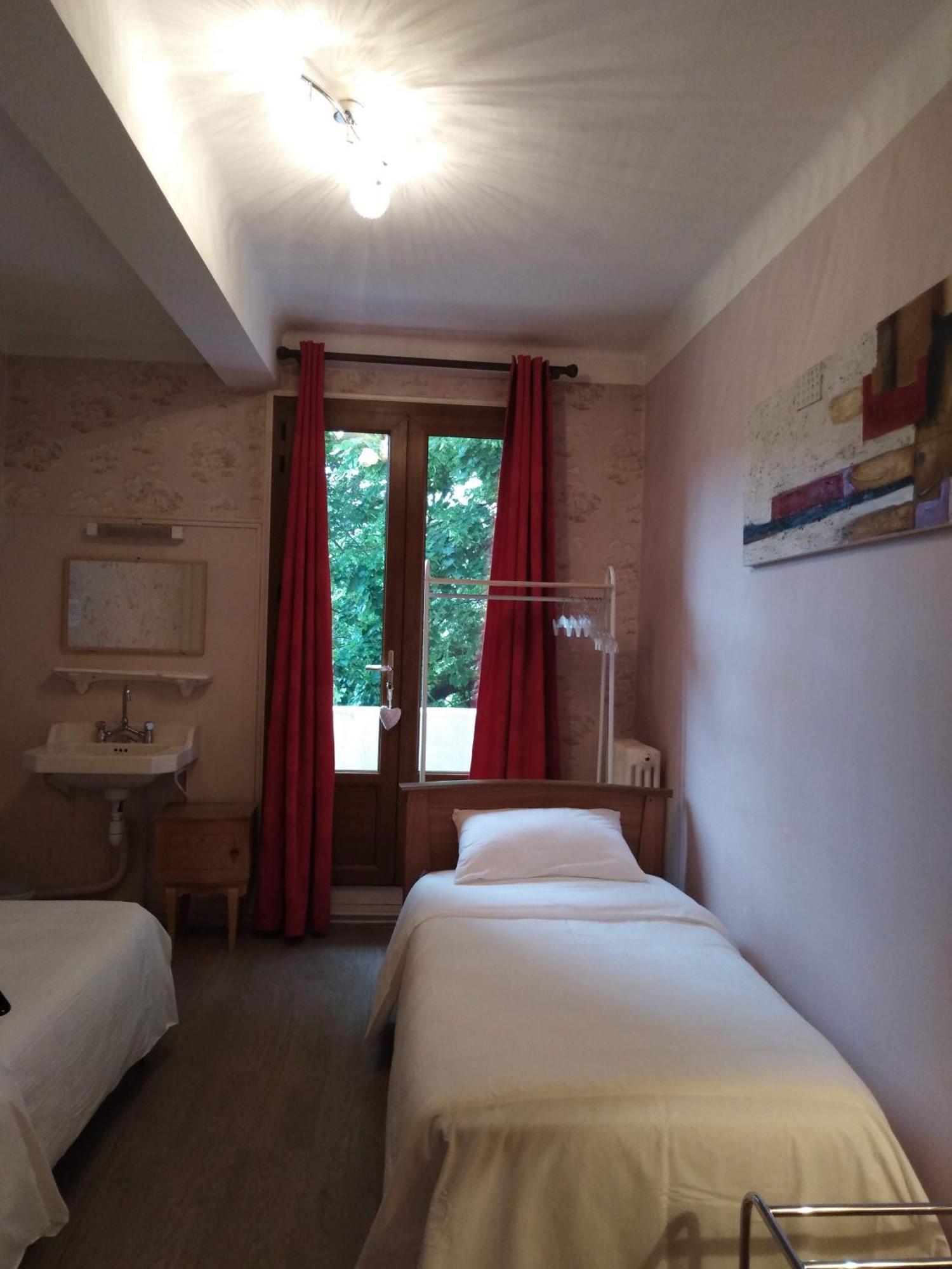 Hotel Du Pont Et Restaurant A Grolejac Luaran gambar